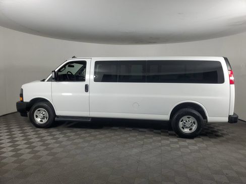 Used 2023 Chevrolet Express 3500 LS RWD image 7