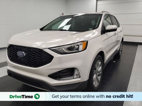 Used 2019 Ford Edge Titanium w/ Cold Weather Package AWD/4WD image 1