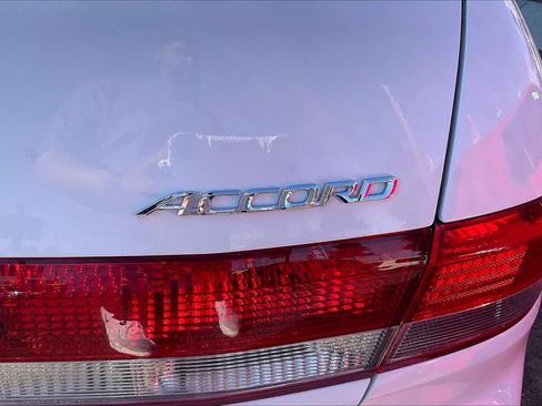 Used 2004 Honda Accord LX image 23