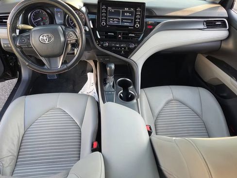 Used 2023 Toyota Camry SE FWD image 7