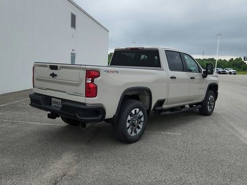 New 2026 Chevrolet Silverado 2500 Custom w/ Custom Value Package AWD/4WD image 24