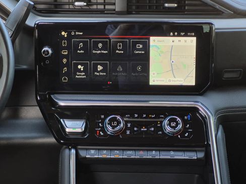 Used 2024 GMC Sierra 2500 Denali w/ Denali Reserve Package image 18