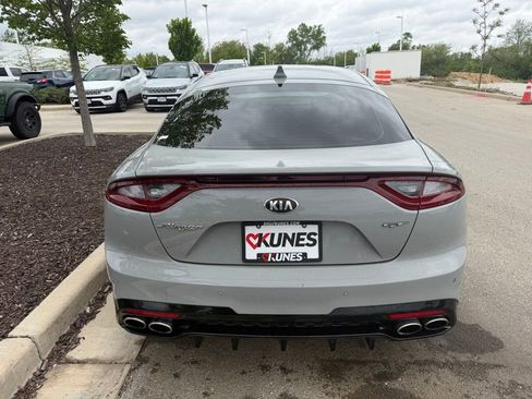 Used 2018 Kia Stinger GT1 RWD image 4