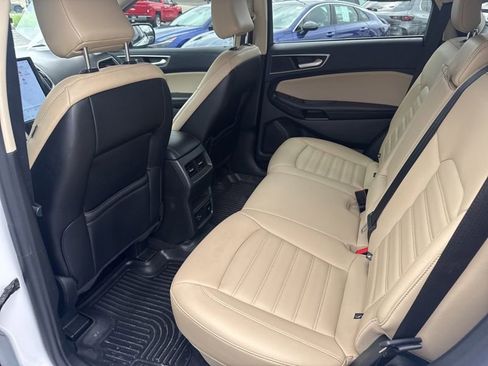 Used 2022 Ford Edge SEL w/ Convenience Package AWD/4WD image 12