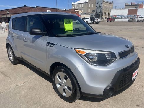 Used 2015 Kia Soul image 1