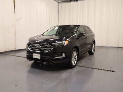 Used 2022 Ford Edge Titanium AWD/4WD image 6