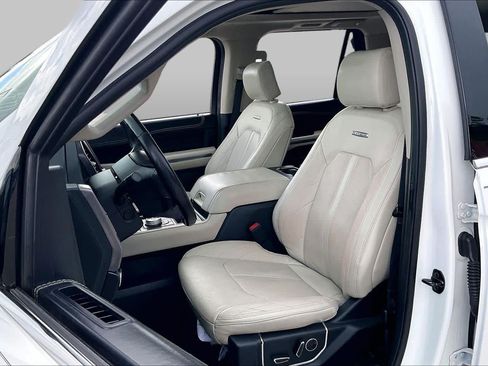 Used 2021 Ford Expedition Max Platinum RWD image 8