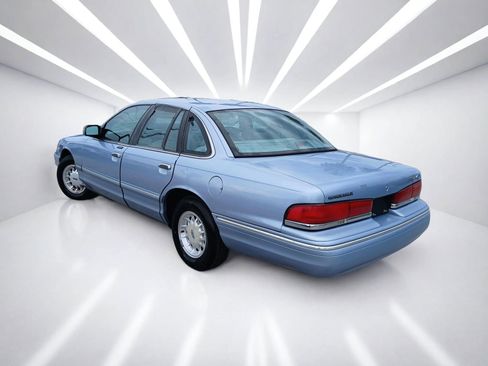 Used 1997 Ford Crown Victoria LX RWD image 5