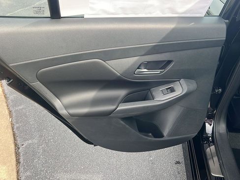 New 2026 Nissan Sentra SR w/ SR Premium Package FWD image 17