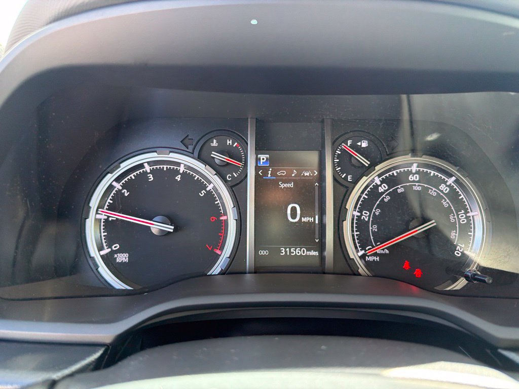 Used 2024 Toyota 4Runner TRD Off-Road AWD/4WD image 28