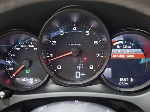 Used 2018 Porsche Macan image 15