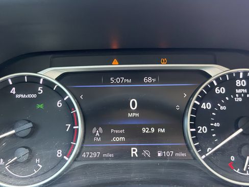 Used 2024 Nissan Sentra SV FWD image 15
