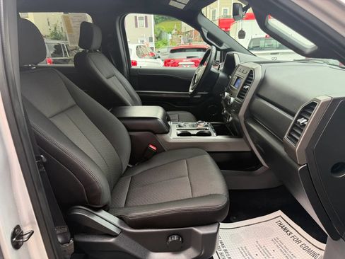 Used 2018 Ford Expedition XLT AWD/4WD image 13