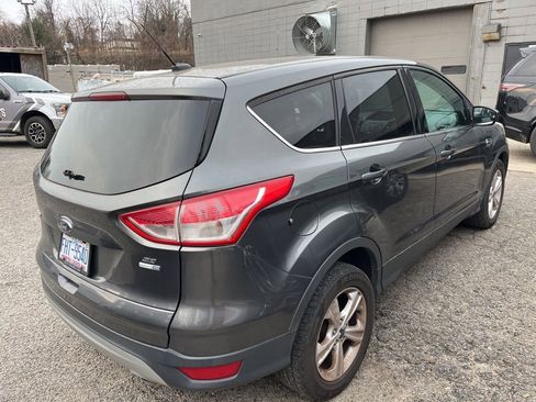 Used 2015 Ford Escape SE image 15