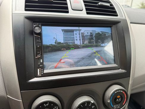 Used 2013 Toyota Corolla LE FWD image 5