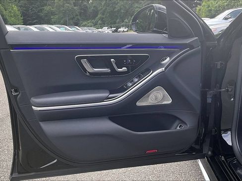 Certified 2022 Mercedes-Benz S 500 4MATIC image 18