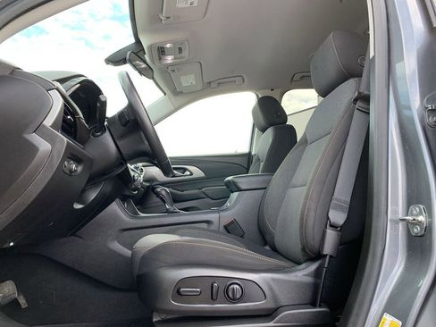 Used 2020 Chevrolet Traverse LT image 20