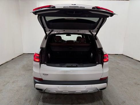 Used 2022 BMW X5 xDrive40i w/ Premium Package image 9