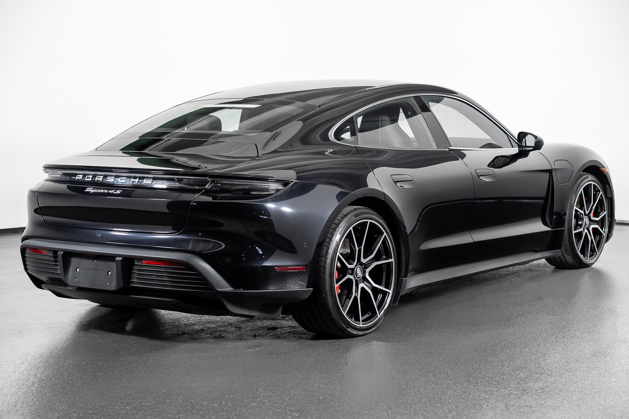 Used 2024 Porsche Taycan 4S AWD/4WD image 26
