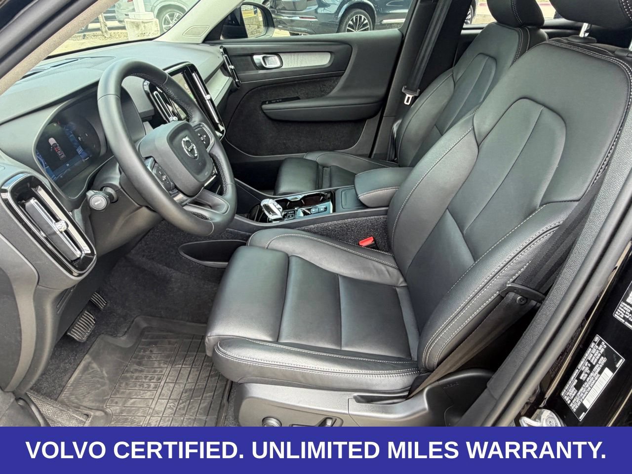 Certified 2026 Volvo XC40 B5 Plus AWD/4WD image 27