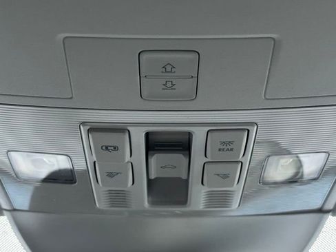 New 2026 Volkswagen Taos SE AWD/4WD image 36