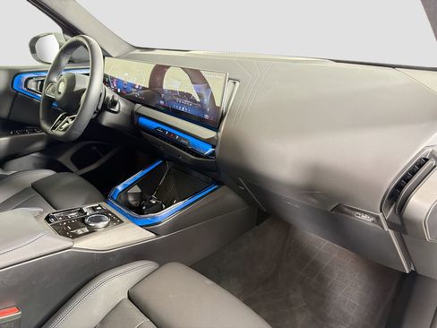 Certified 2025 BMW X3 xDrive30i w/ M Sport Package image 29