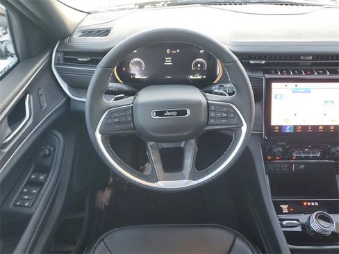 New 2025 Jeep Grand Cherokee L Limited w/ Trailer Tow Package image 15