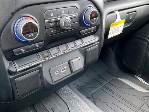 Used 2021 Chevrolet Silverado 1500 RST w/ Redline Edition image 32