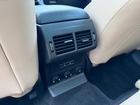 Used 2018 Jaguar F-PACE Premium AWD/4WD image 22