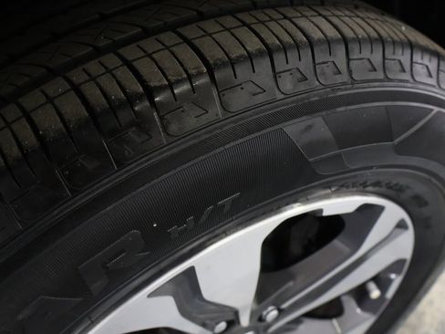 Used 2017 Honda CR-V LX image 31