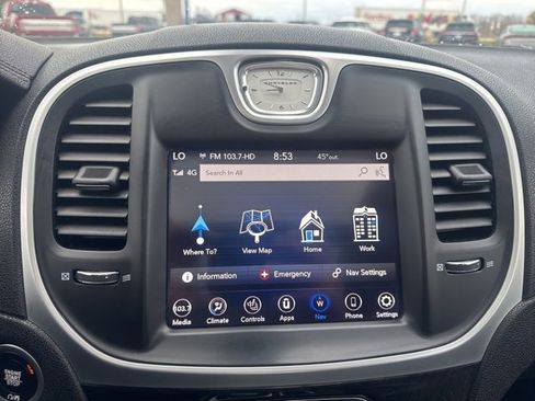 Used 2020 Chrysler 300 Limited image 30