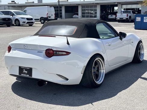 Used 2016 MAZDA MX-5 Miata Sport image 5