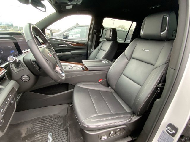 Used 2023 Cadillac Escalade ESV Luxury AWD/4WD image 20