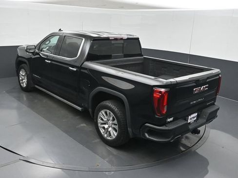 Used 2023 GMC Sierra 1500 Denali w/ Technology Package AWD/4WD image 40
