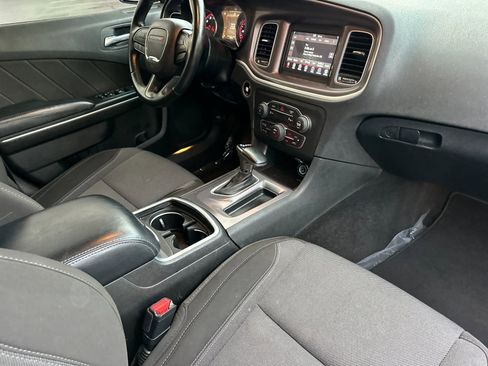 Used 2022 Dodge Charger SXT image 15