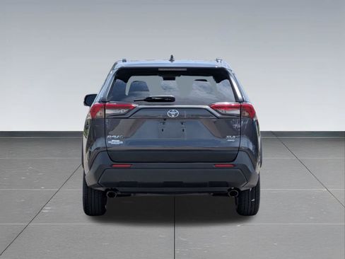 Used 2019 Toyota RAV4 XLE w/ Convenience Package AWD/4WD image 4