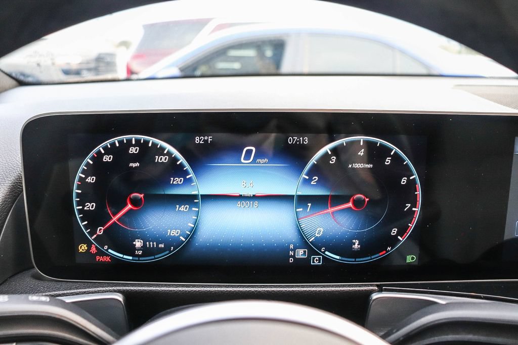 Used 2021 Mercedes-Benz GLB 250 image 26
