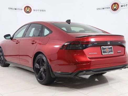 Used 2025 Honda Accord Sport image 4