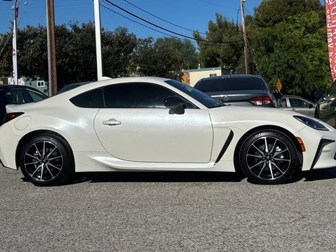 Certified 2025 Toyota GR86 w/ ALL Weather Mat Package (TMS) image 2