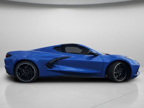 Used 2021 Chevrolet Corvette Stingray image 10