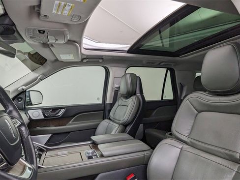 Used 2023 Lincoln Navigator Black Label image 3