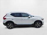 Used 2023 Volvo XC40 B4 Core w/ Convenience Package image 4