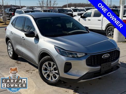 Used 2024 Ford Escape Active image 3