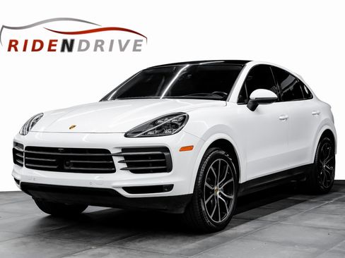 Used 2023 Porsche Cayenne Base image 1