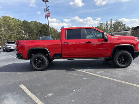 New 2026 Chevrolet Silverado 2500 ZR2 image 4