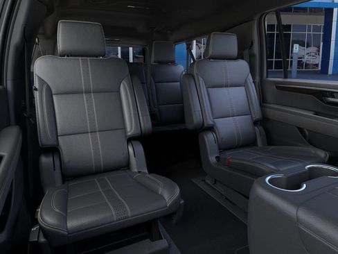 New 2026 Chevrolet Suburban High Country RWD image 17