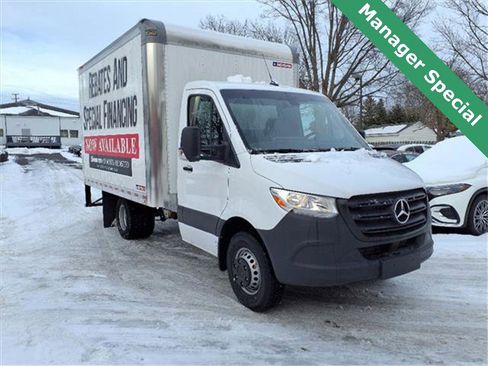 Used 2023 Mercedes-Benz Sprinter 3500 image 12