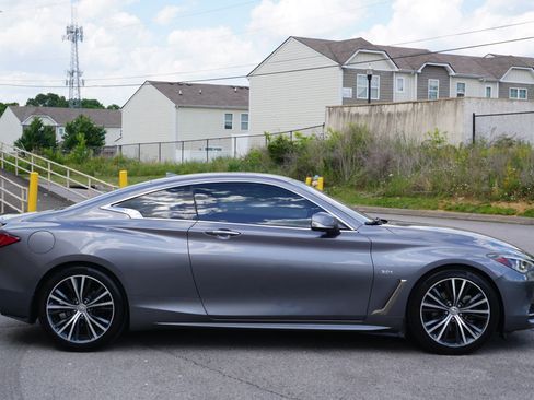 Used 2018 INFINITI Q60 3.0t Luxe RWD image 6