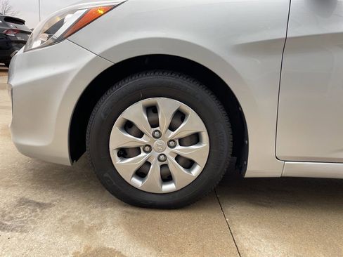 Used 2017 Hyundai Accent SE image 15