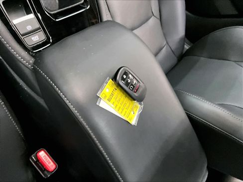 Used 2024 Honda Accord Touring image 13